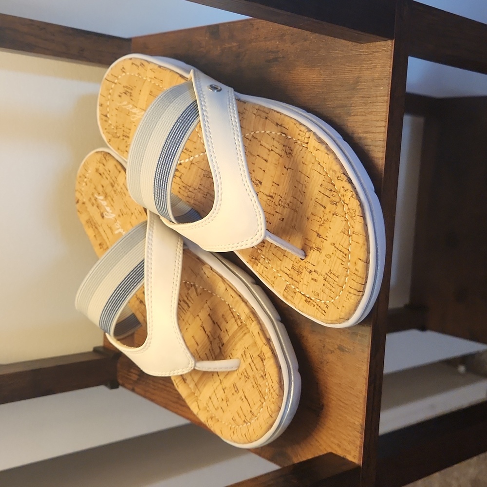 Easy Spirit Sandals